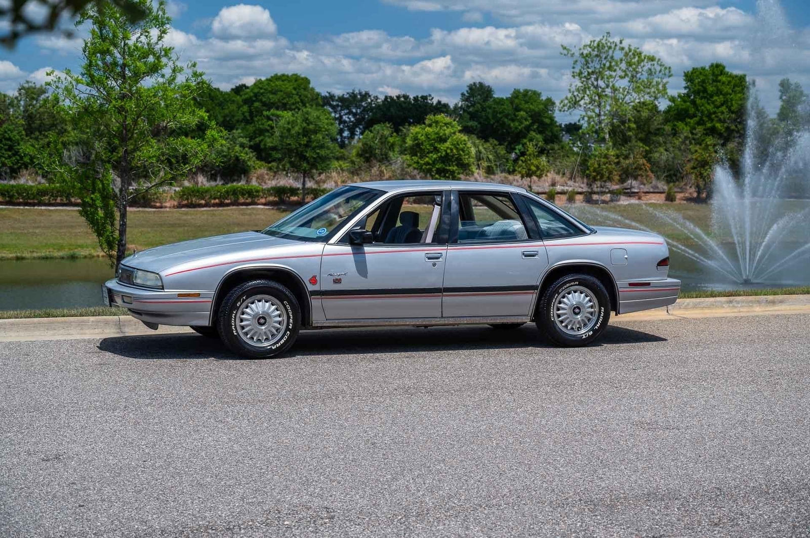 Buick-Regal-1992-4-Door-18