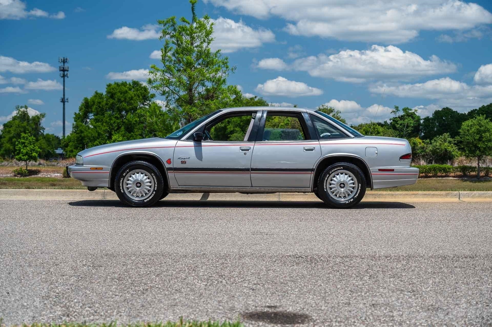 Buick-Regal-1992-4-Door-19