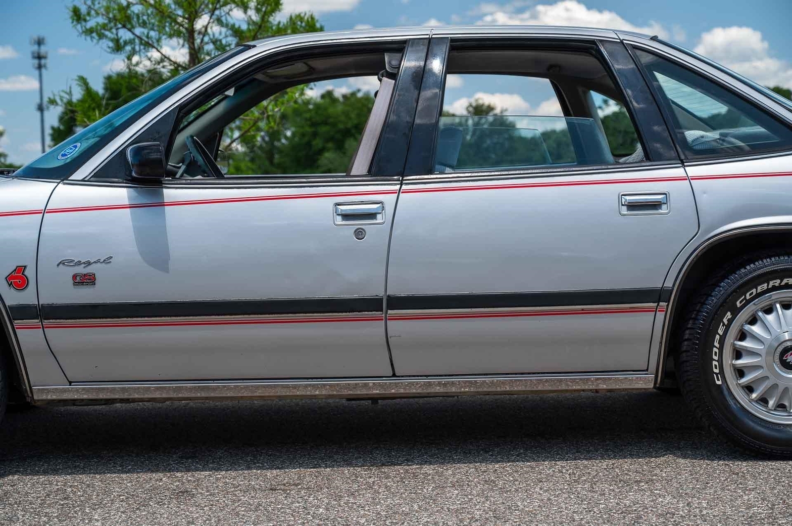 Buick-Regal-1992-4-Door-25