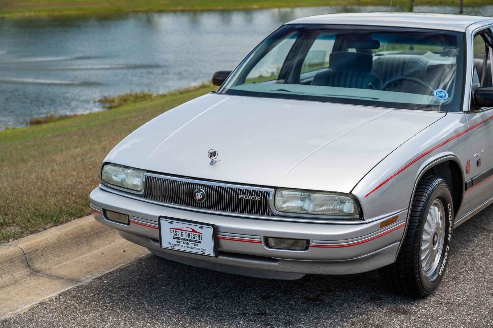 Buick-Regal-1992-4-Door-27