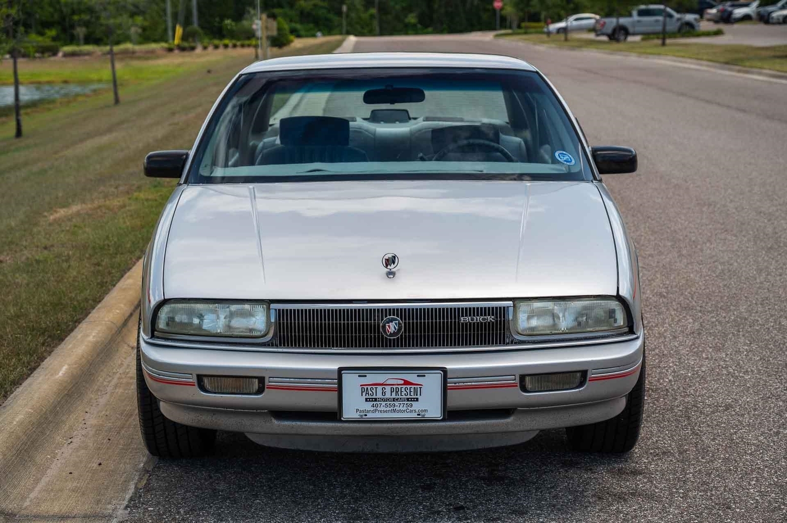 Buick-Regal-1992-4-Door-29