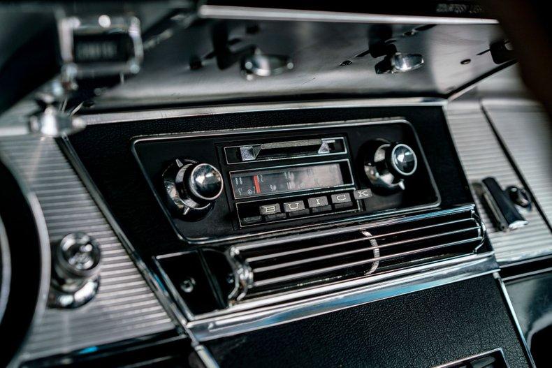 Buick-Riviera-1964-Silver-Black-15