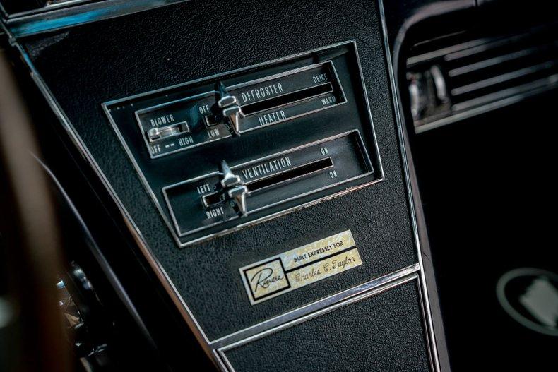 Buick-Riviera-1964-Silver-Black-33