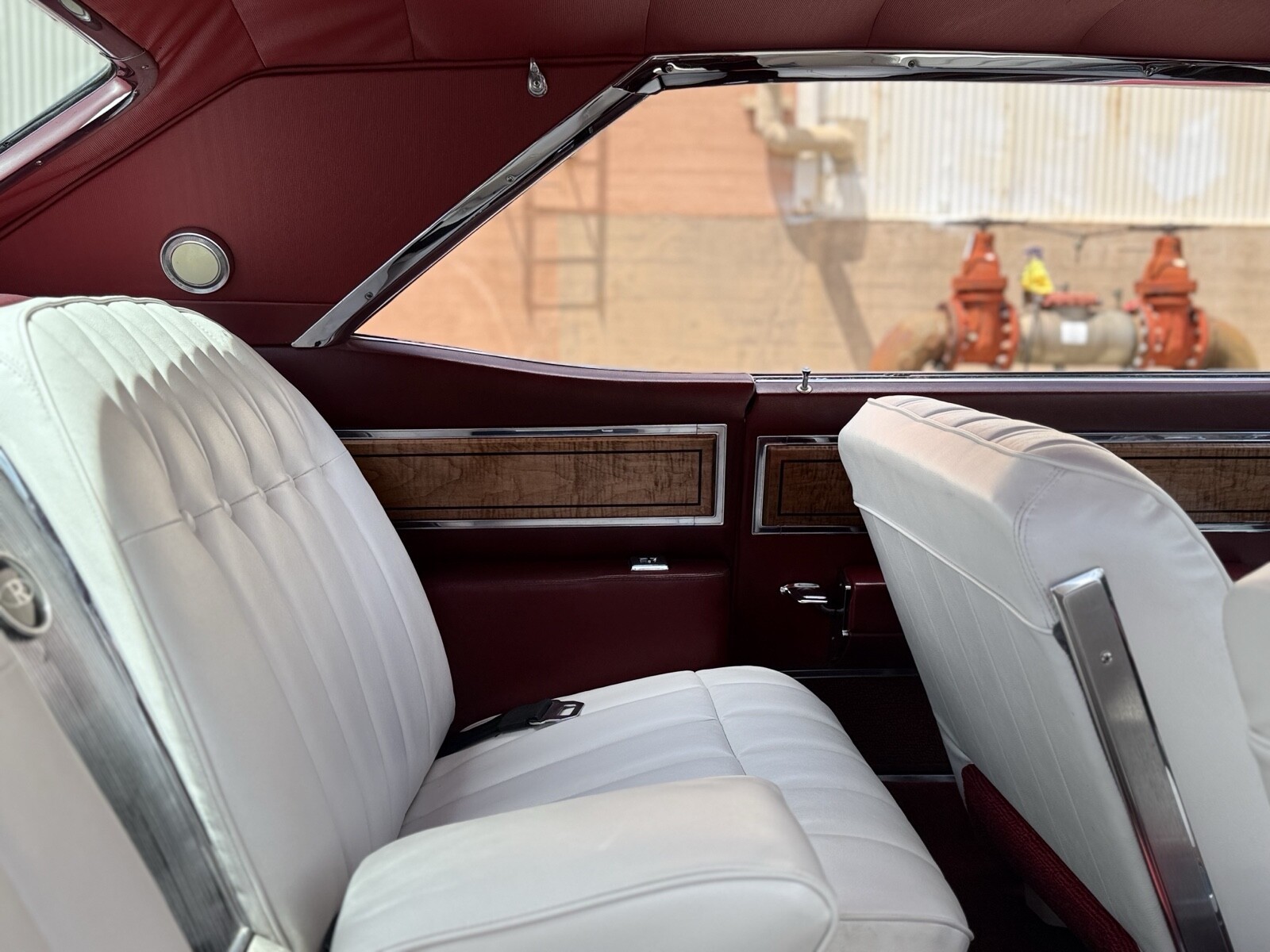 Buick-Riviera-1965-Coupe-25