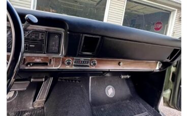 Buick-Riviera-1970-Green-Black-8