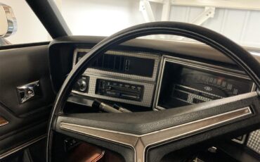 Buick-Riviera-1971-silver-black-10