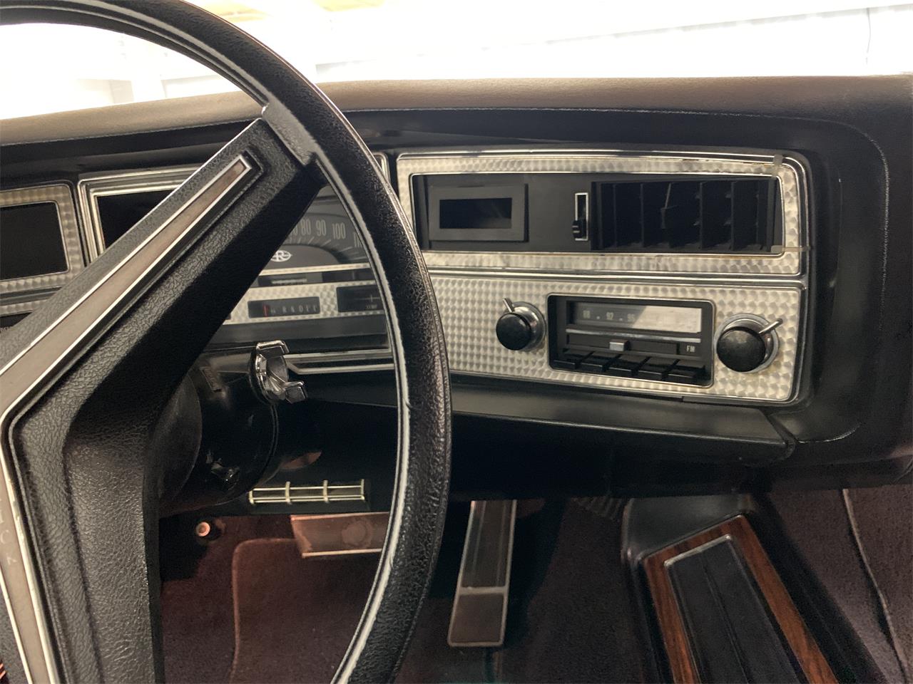 Buick-Riviera-1971-silver-black-23