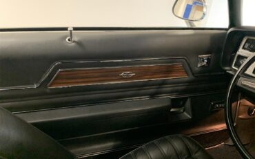 Buick-Riviera-1971-silver-black-24