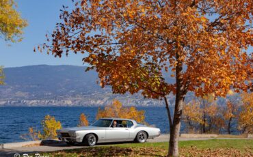 Buick-Riviera-1971-silver-black-25