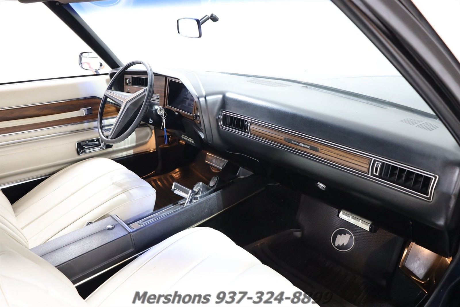 Buick-Riviera-1973-Coupe-10