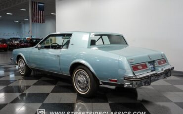 Buick-Riviera-1979-Light-Blue-Metallic-Blue-17