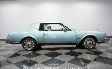 Buick-Riviera-1979-Light-Blue-Metallic-Blue-23