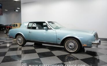 Buick-Riviera-1979-Light-Blue-Metallic-Blue-24