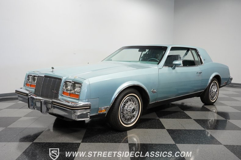 Buick-Riviera-1979-Light-Blue-Metallic-Blue-3