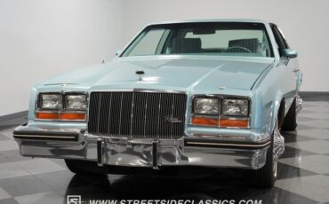 Buick-Riviera-1979-Light-Blue-Metallic-Blue-30