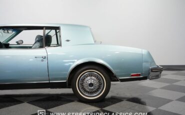 Buick-Riviera-1979-Light-Blue-Metallic-Blue-33
