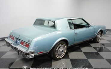 Buick-Riviera-1979-Light-Blue-Metallic-Blue-6