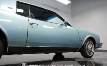 Buick-Riviera-1979-Light-Blue-Metallic-Blue-8