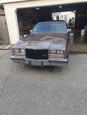 Buick-Riviera-1983-5