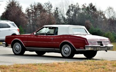 Buick-Riviera-1983-Red-Red-11