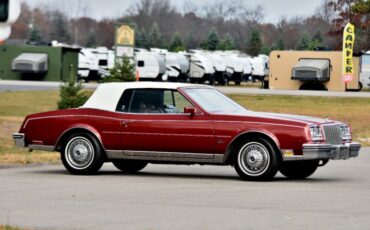 Buick-Riviera-1983-Red-Red-16