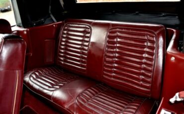 Buick-Riviera-1983-Red-Red-31