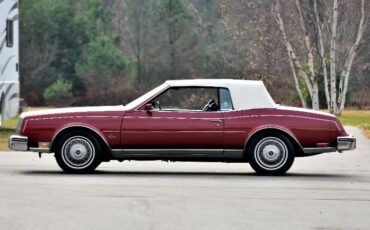 Buick-Riviera-1983-Red-Red-8