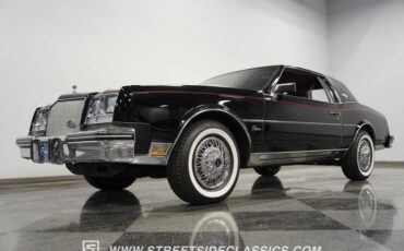 Buick-Riviera-1985-Black-Dark-Red-14