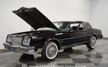Buick-Riviera-1985-Black-Dark-Red-40