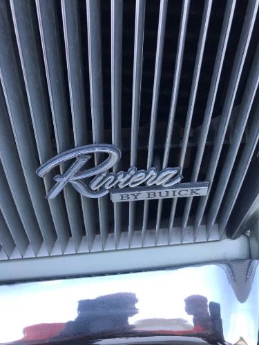 Buick-Riviera-1985-Green-4