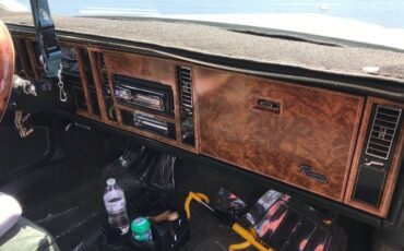 Buick-Riviera-1985-Green-7