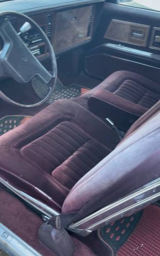 Buick-Riviera-1985-White-5