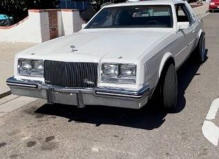 Buick-Riviera-1985-White-6