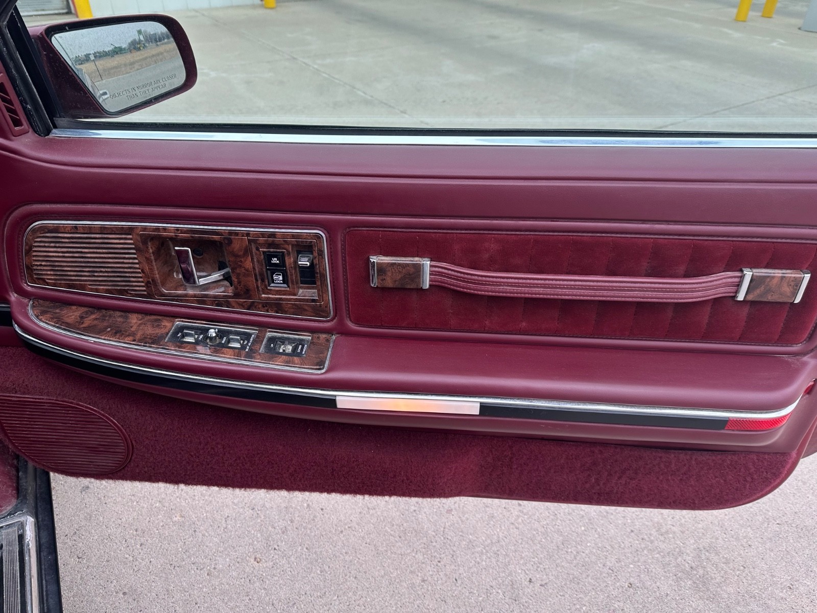 Buick-Riviera-1992-Coupe-12