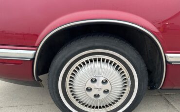 Buick-Riviera-1992-Coupe-3