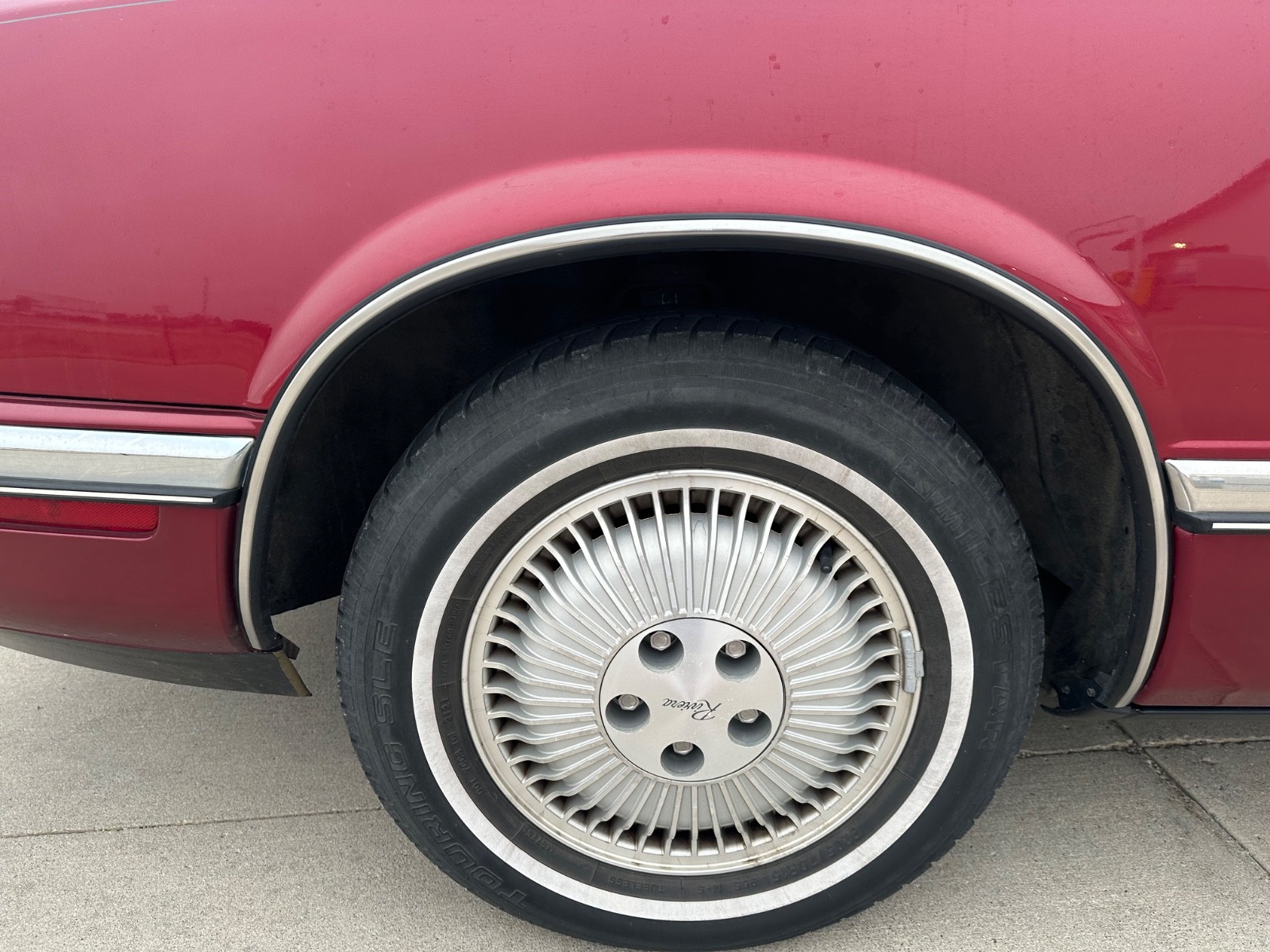 Buick-Riviera-1992-Coupe-3