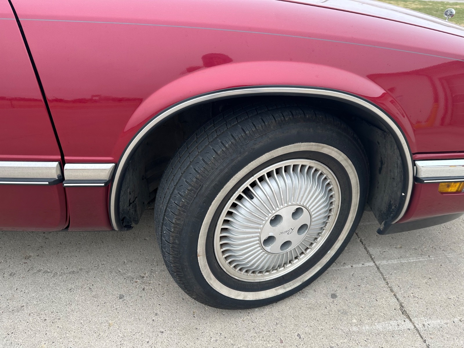 Buick-Riviera-1992-Coupe-4