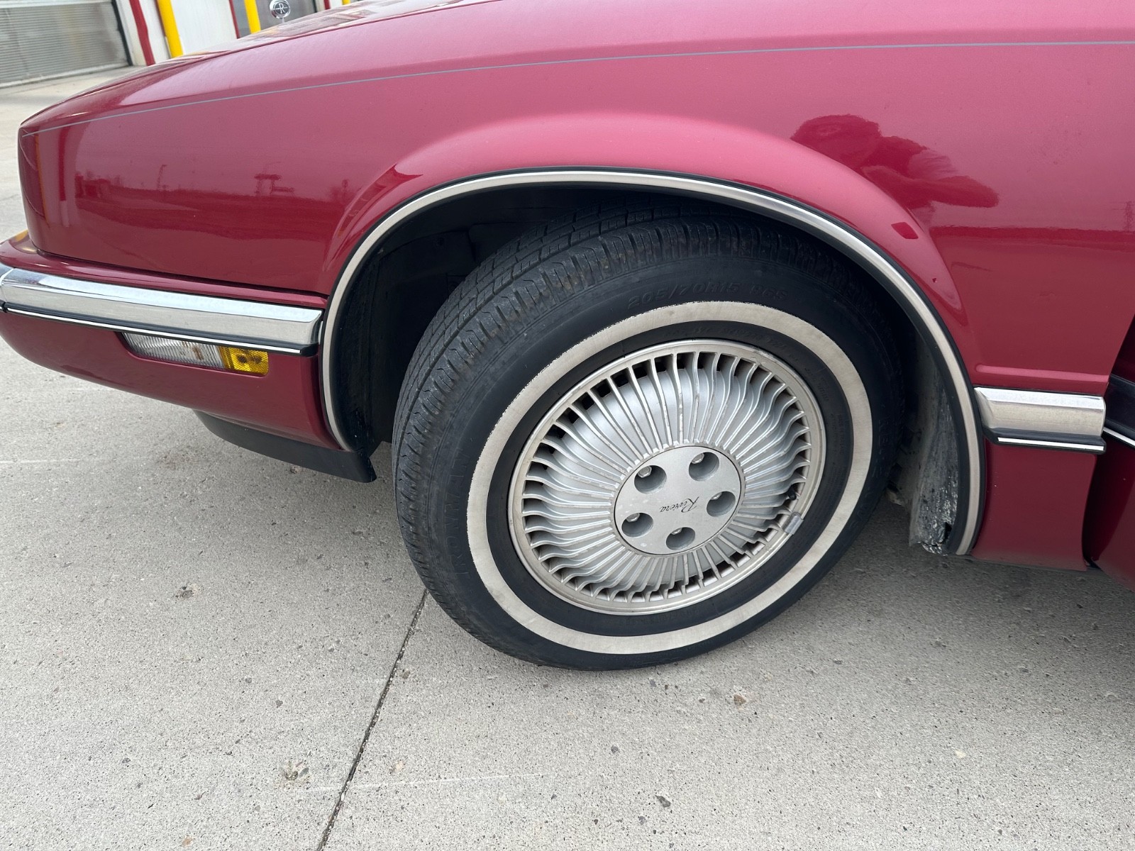 Buick-Riviera-1992-Coupe-5