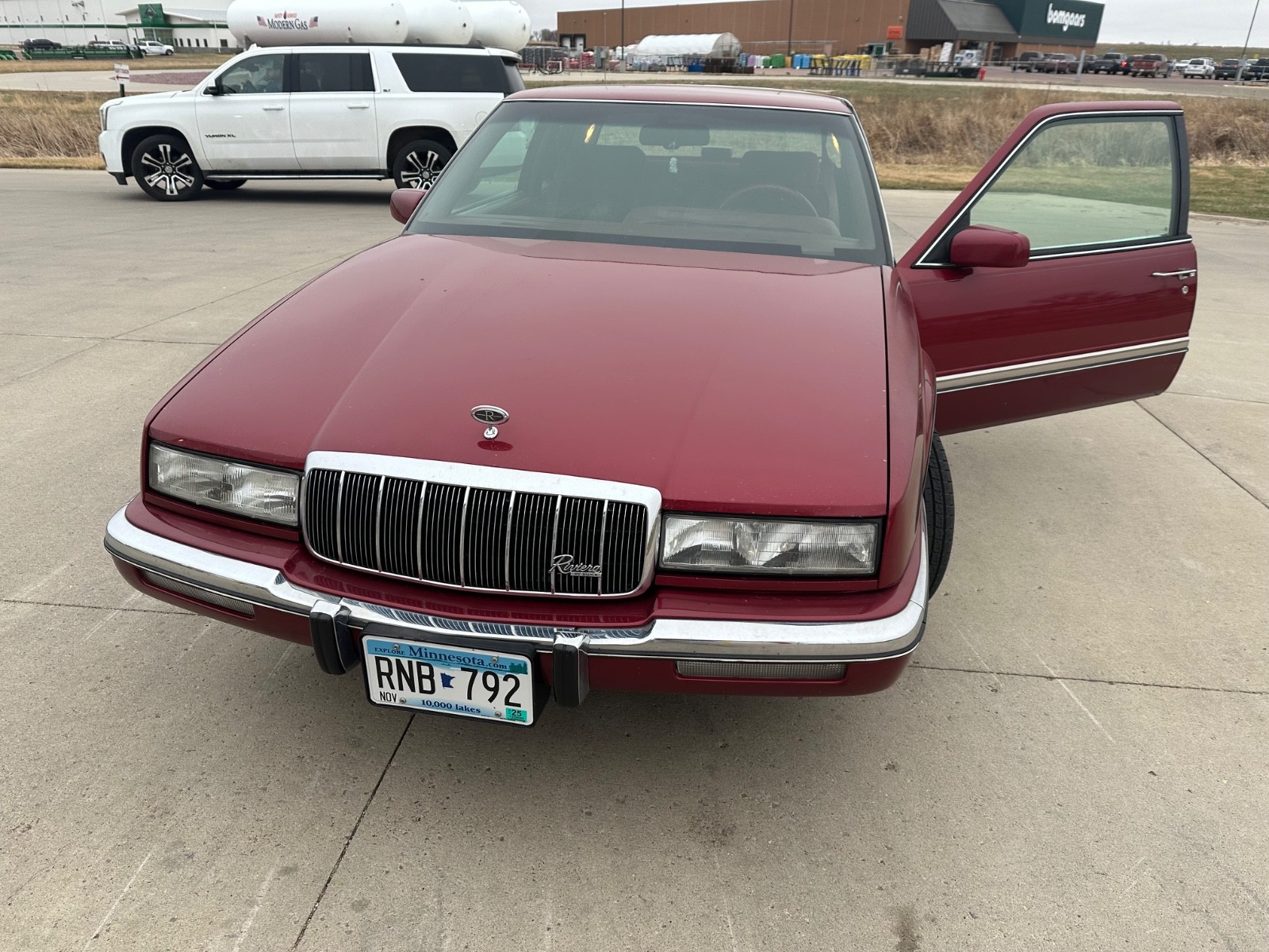 Buick-Riviera-1992-Coupe-6