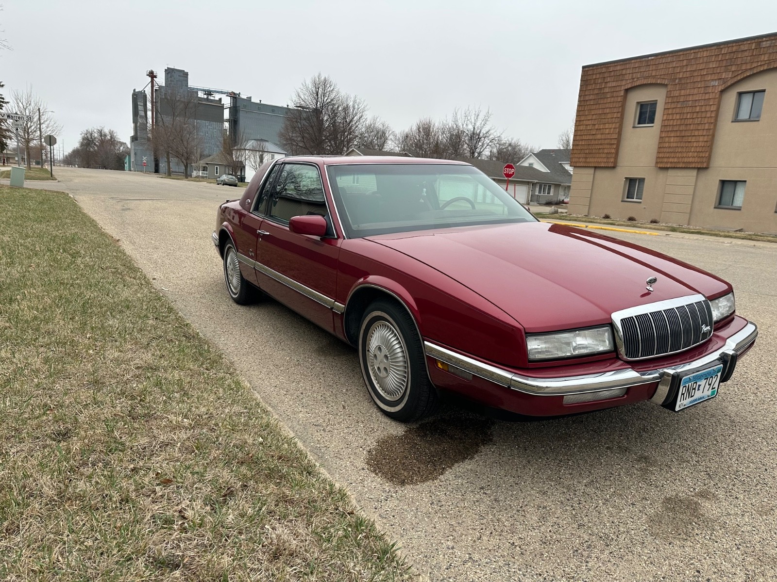 Buick-Riviera-1992-Coupe-7