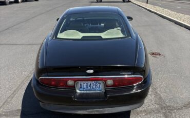 Buick-Riviera-1995-5