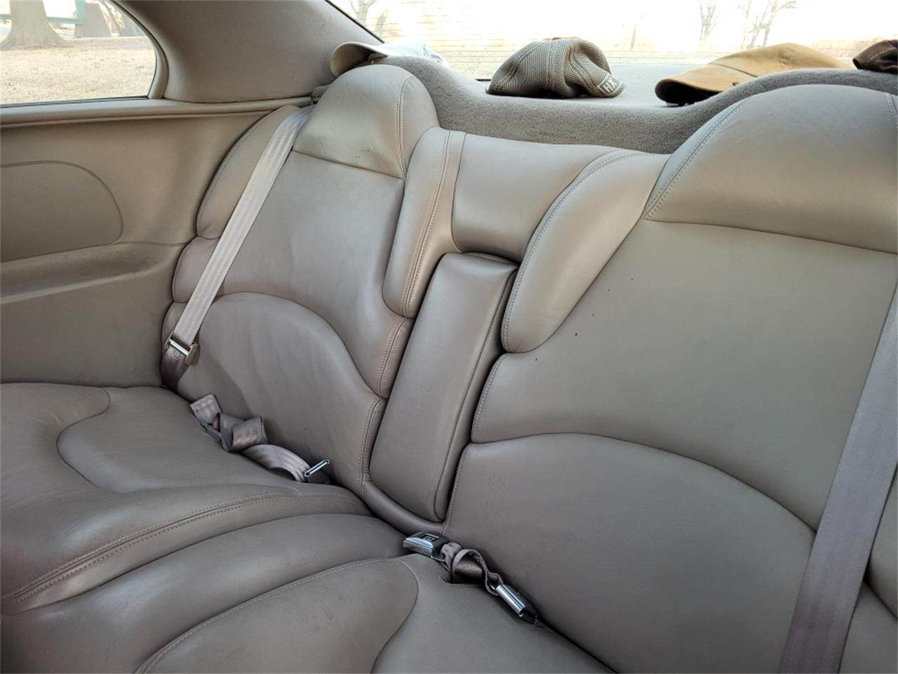 Buick-Riviera-1995-Red-Patina-finish-Tan-leather-33