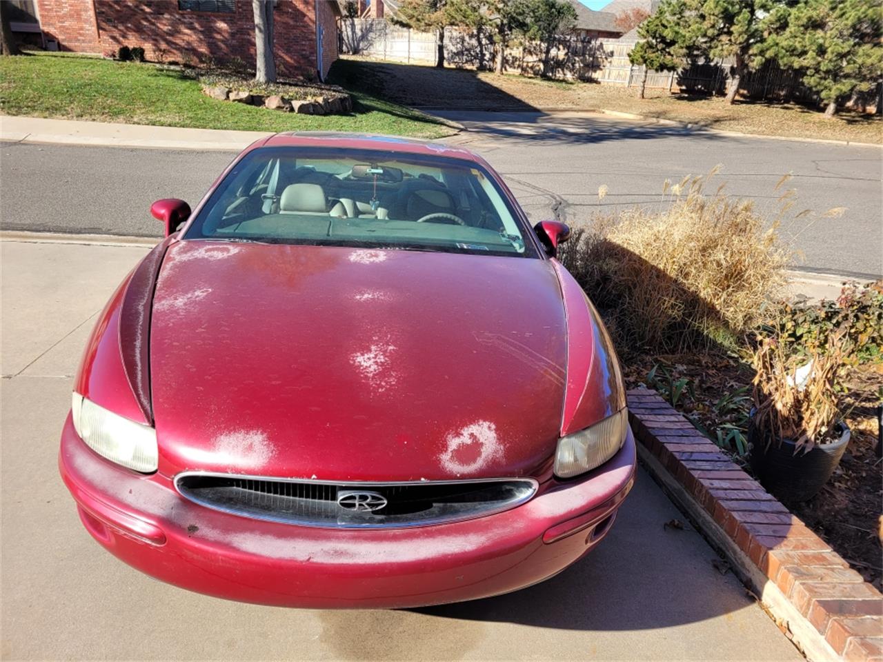 Buick-Riviera-1995-Red-Patina-finish-Tan-leather-5