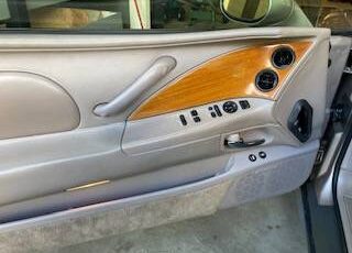 Buick-Riviera-1995-custom-5