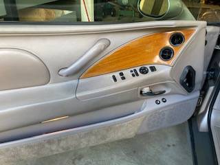 Buick-Riviera-1995-custom-5