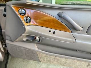 Buick-Riviera-1995-custom-8