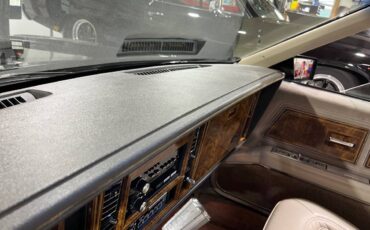 Buick-Riviera-5.0-v-8-1984-black-16