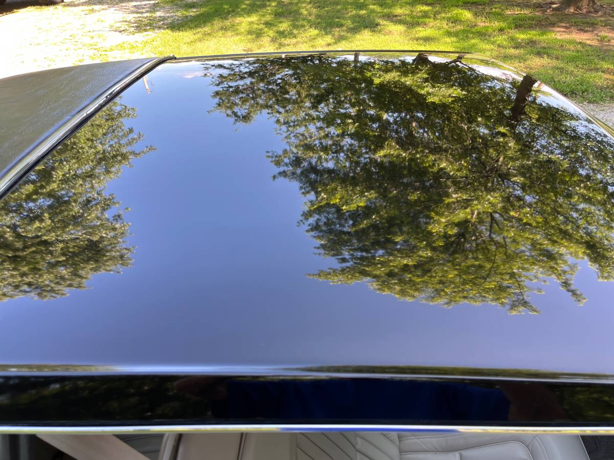 Buick-Riviera-5.0-v-8-1984-black-7