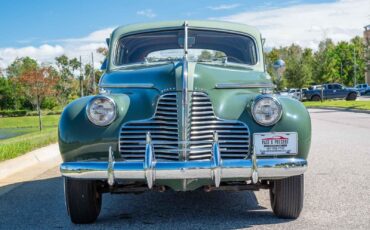 Buick-Roadmaster-1940-4-Door-35
