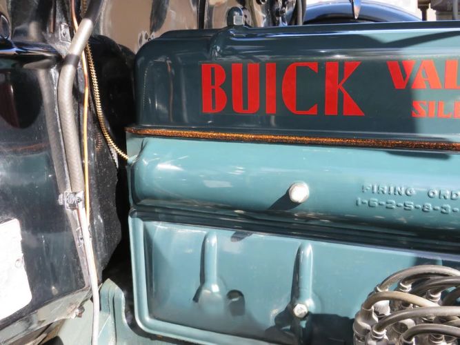 Buick-Roadmaster-1987-3